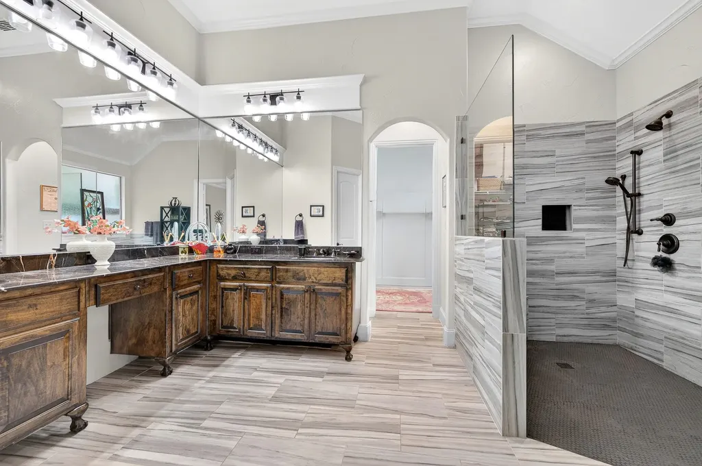 3617 Vineyard Way Farmers Branch TX 75234