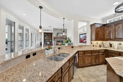 3617 Vineyard Way Farmers Branch TX 75234