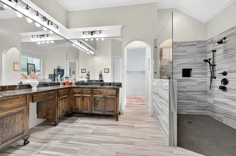 3617 Vineyard Way Farmers Branch TX 75234