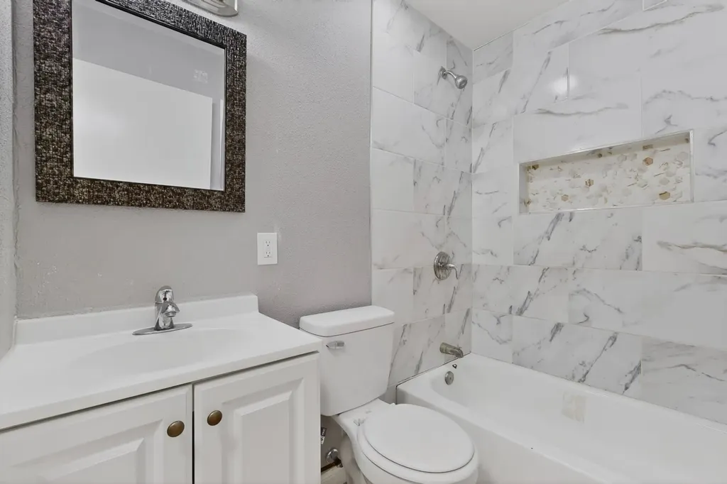 1305-A NW 14th Street Grand Prairie TX 75050