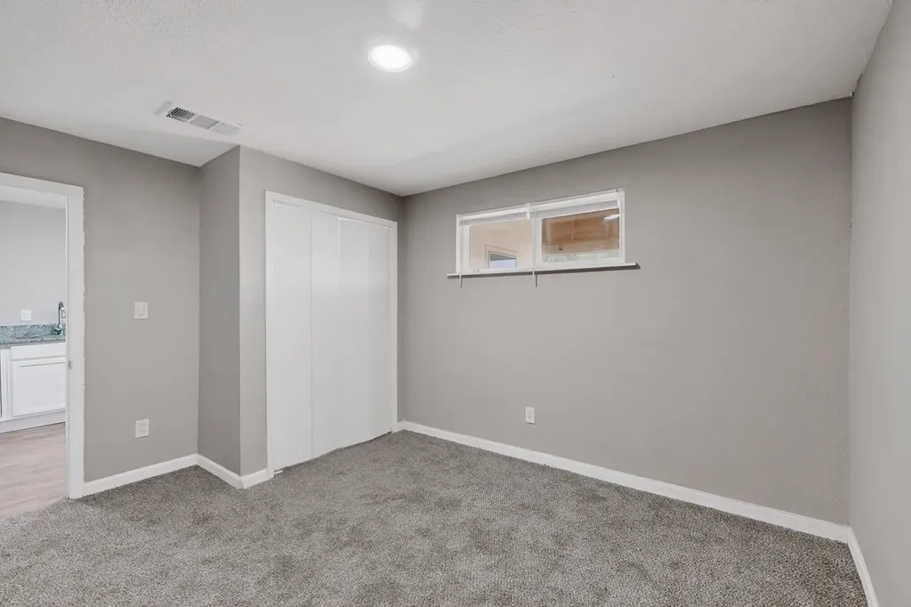 1305-A NW 14th Street Grand Prairie TX 75050