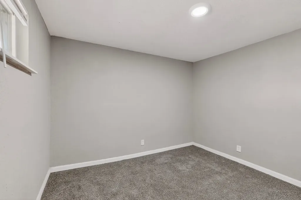 1305-A NW 14th Street Grand Prairie TX 75050
