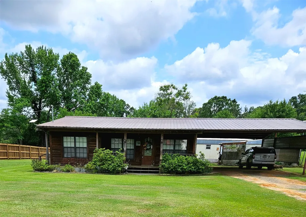 211 Holly Springs Church Road Coushatta LA 71019