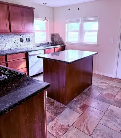 1807 Crowell Highway Quanah TX 79252