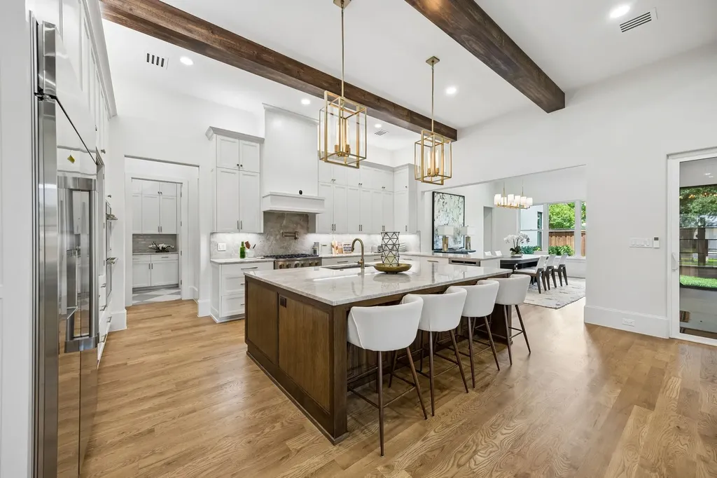 9939 Ontario Lane Dallas TX 75220