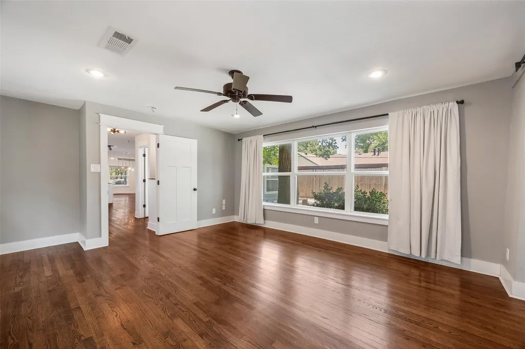 2524 Watauga Road Fort Worth TX 76111
