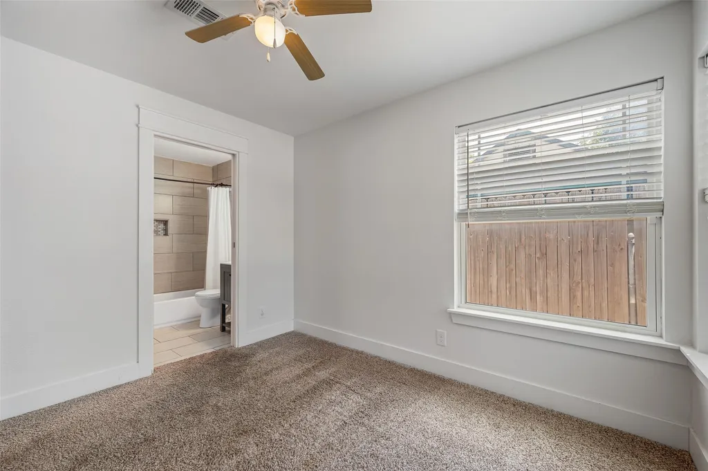2524 Watauga Road Fort Worth TX 76111