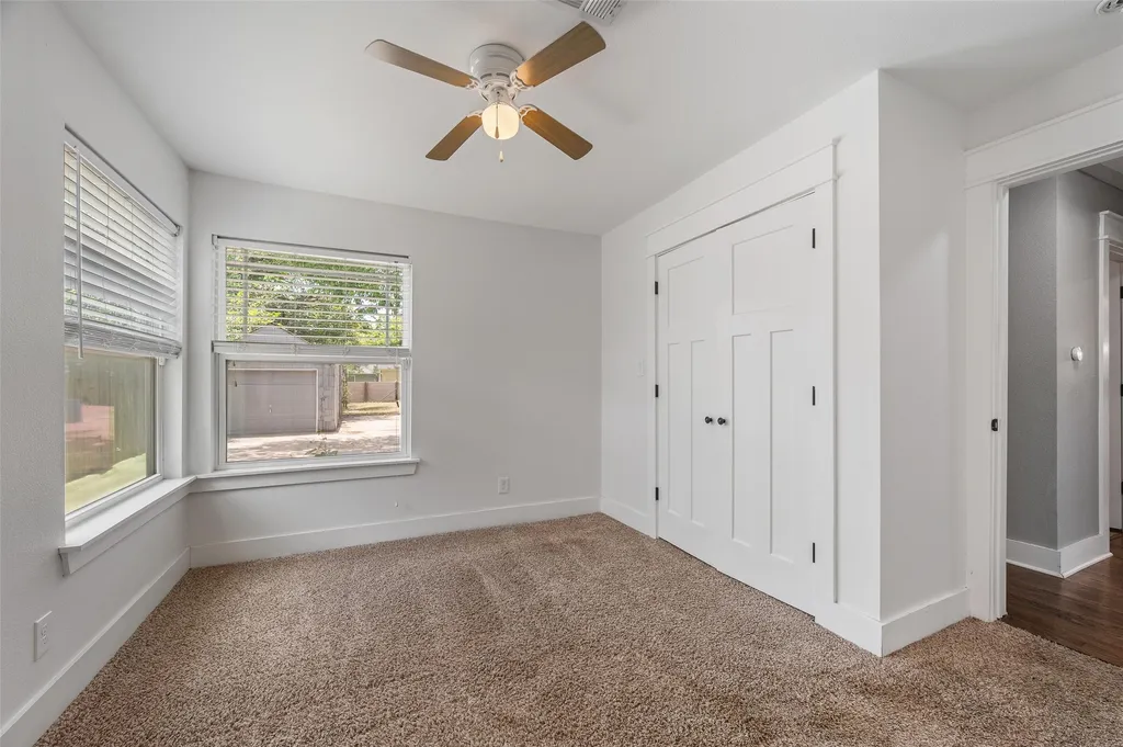 2524 Watauga Road Fort Worth TX 76111