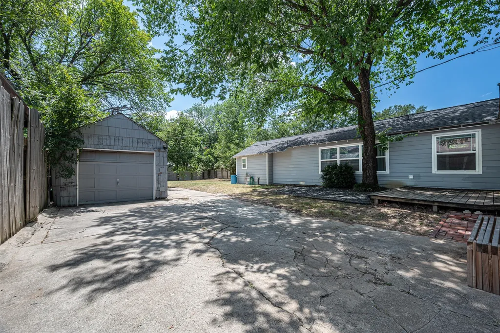 2524 Watauga Road Fort Worth TX 76111