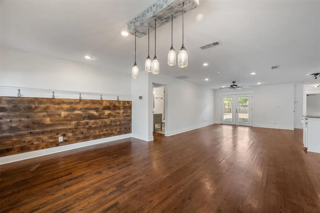 2524 Watauga Road Fort Worth TX 76111