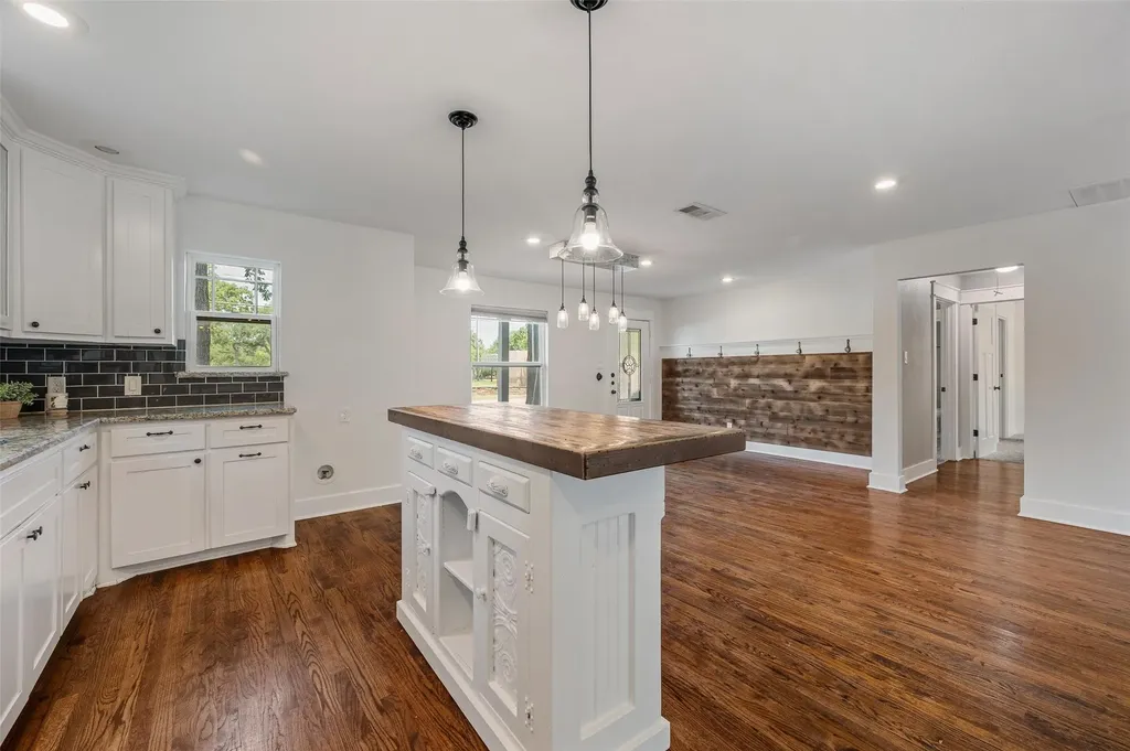 2524 Watauga Road Fort Worth TX 76111