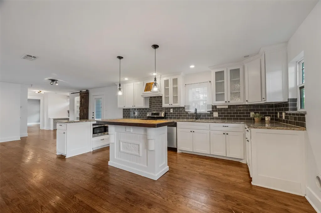 2524 Watauga Road Fort Worth TX 76111
