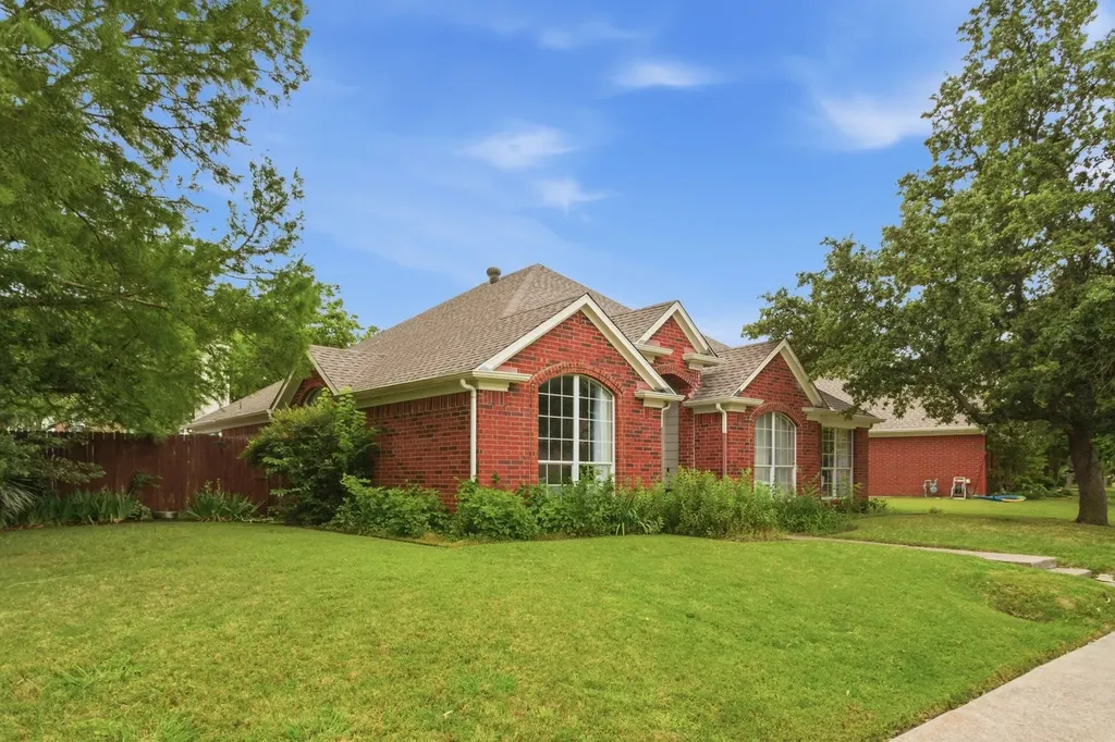 1269 Winston Drive Lewisville TX 75077