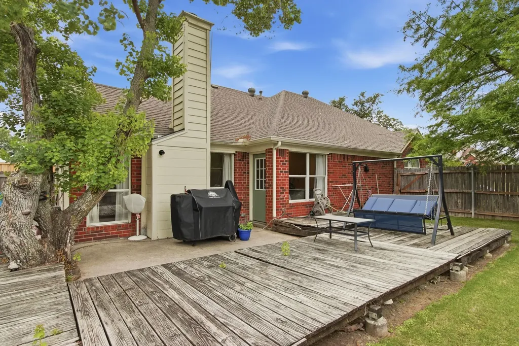1269 Winston Drive Lewisville TX 75077