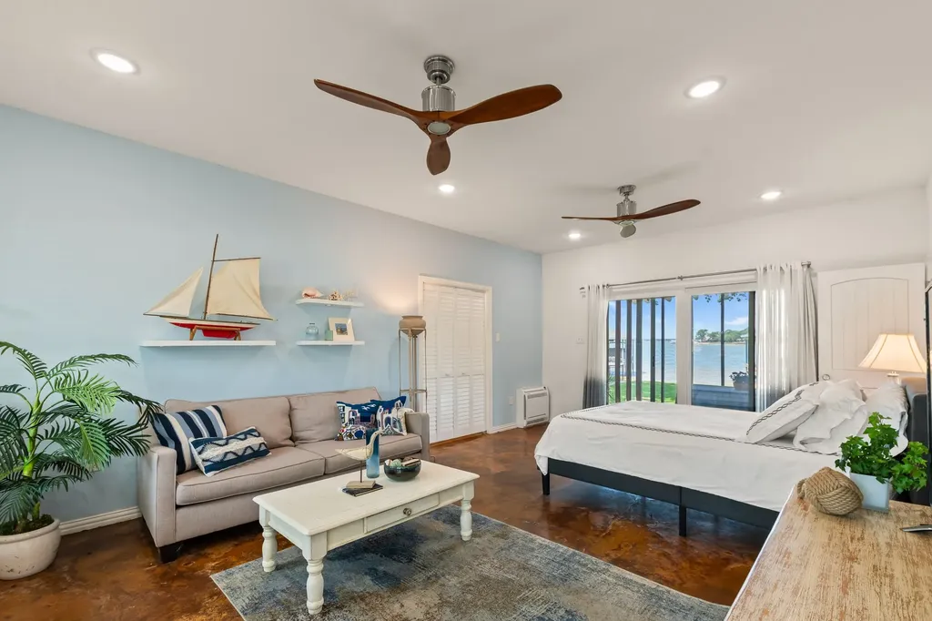 158 Enchanted Drive Enchanted Oaks TX 75156