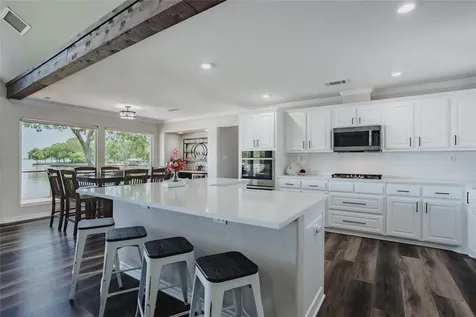1716 Luau Court Tool TX 75143