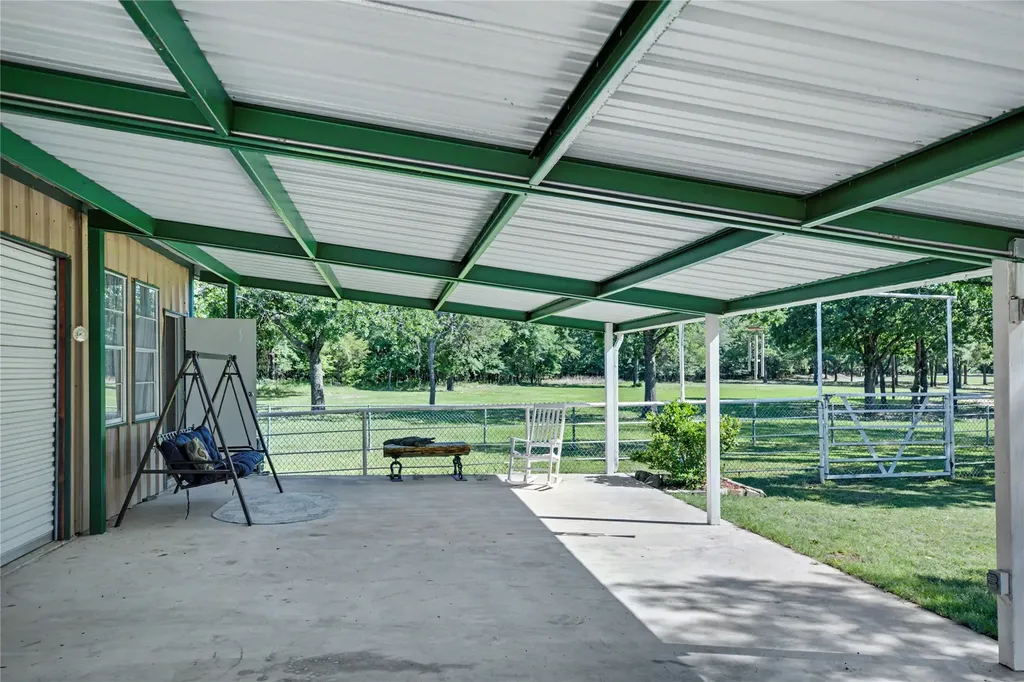 101 Friendship Circle West Tawakoni TX 75474