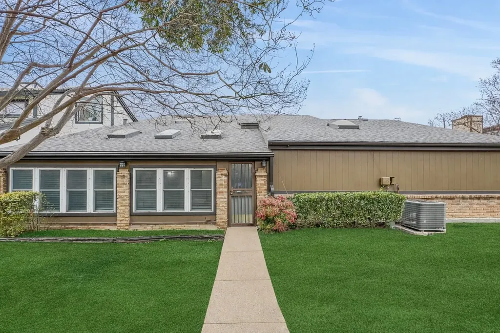 5522 Willow Circle Fort Worth TX 76112