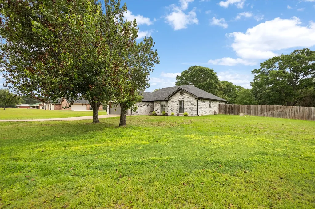 3589 Lansing Switch Road Longview TX 75602