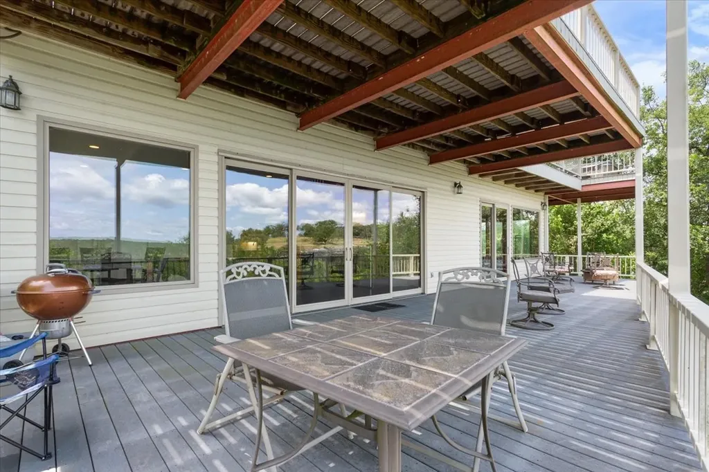 150 County Road 1604 Clifton TX 76634