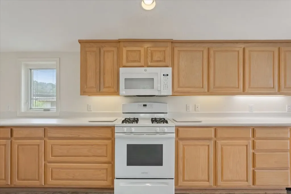 150 County Road 1604 Clifton TX 76634