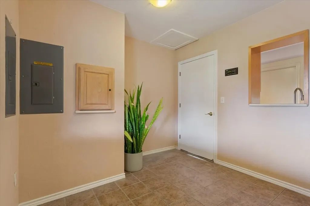 150 County Road 1604 Clifton TX 76634