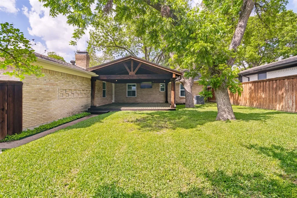10950 Scotsmeadow Drive Dallas TX 75218