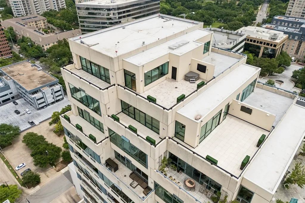 3111 Welborn Street Dallas TX 75219