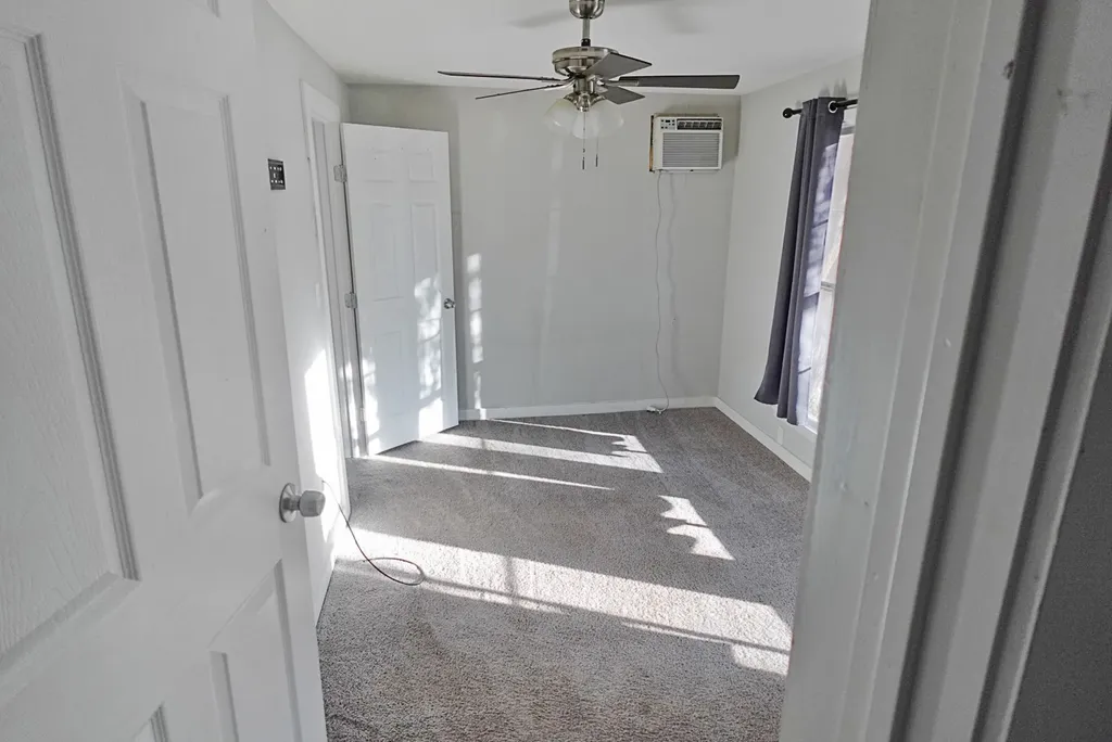241 W Ross Avenue De Leon TX 76444