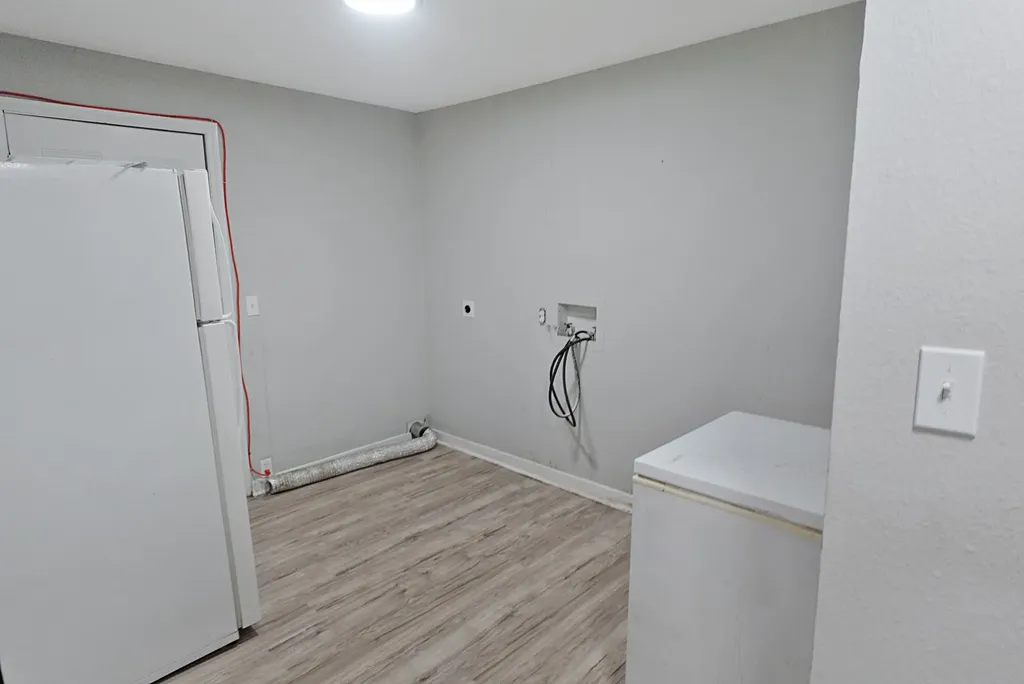 241 W Ross Avenue De Leon TX 76444