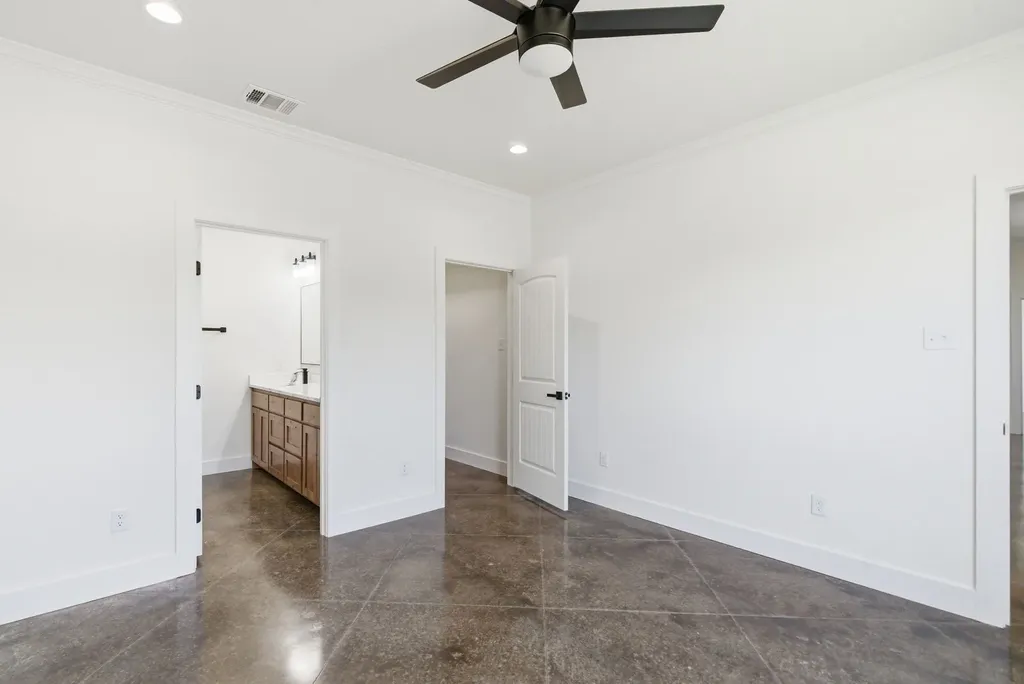 2501 Cowley Road Whitt TX 76490