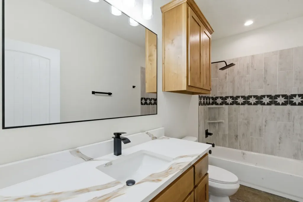 2501 Cowley Road Whitt TX 76490