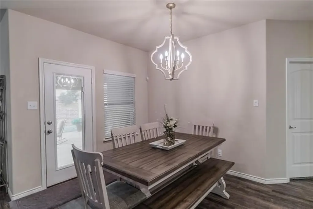 562 Jamestown Lane Fate TX 75189