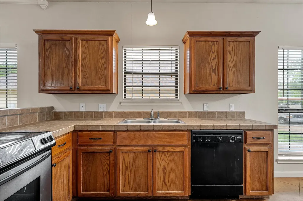 112 Garden Drive Waco TX 76706