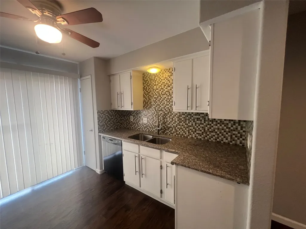 8085 Meadow Road Dallas TX 75231