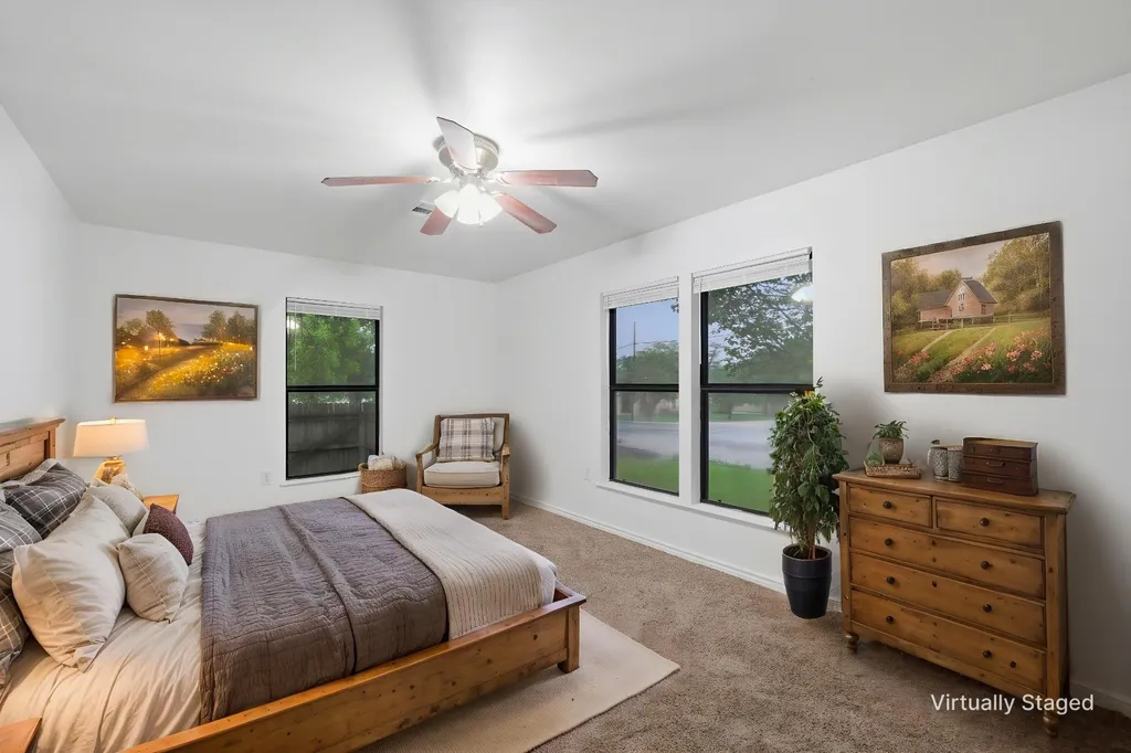 303 N Milam Street Rogers TX 76569