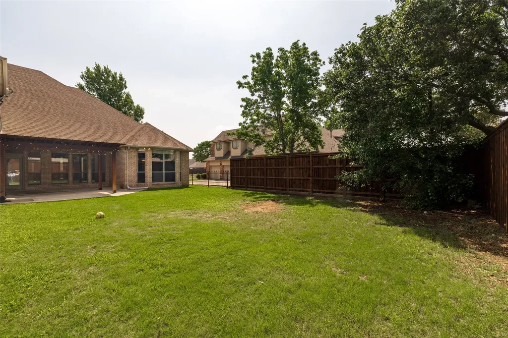 8105 Thornwood Drive North Richland Hills TX 76182
