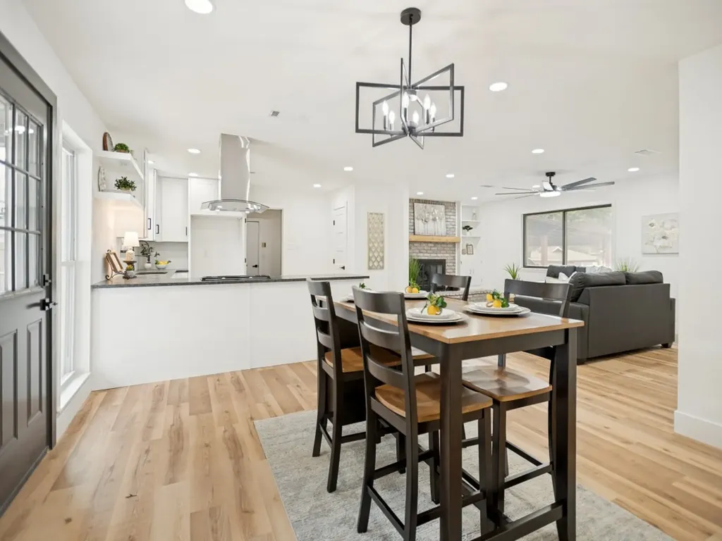502 Martin Lane Euless TX 76040