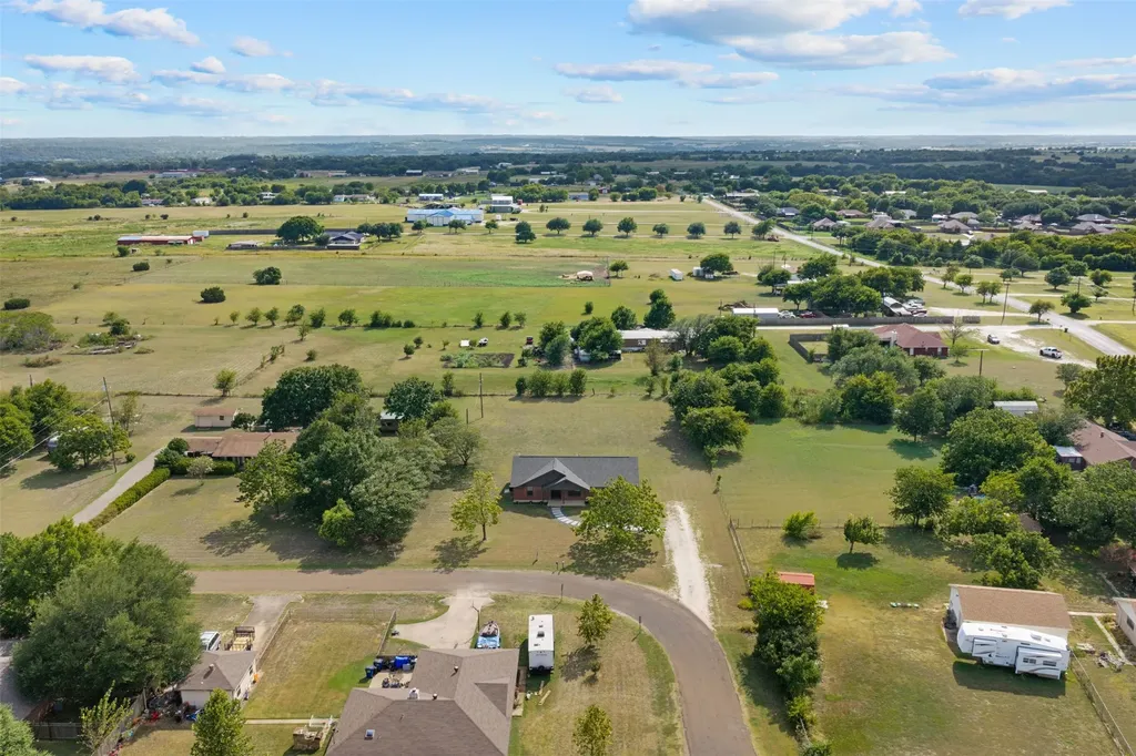 180 Woodard Lane Bruceville TX 76630