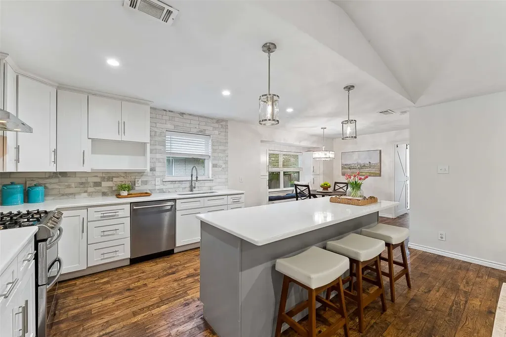 12025 Loch Ness Drive Dallas TX 75218