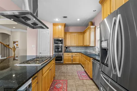1005 High Hawk Trail Euless TX 76039