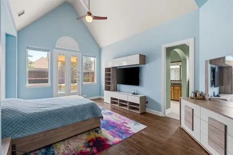 1005 High Hawk Trail Euless TX 76039
