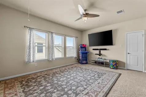 1005 High Hawk Trail Euless TX 76039