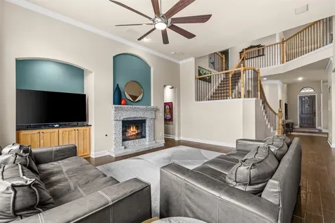 1005 High Hawk Trail Euless TX 76039