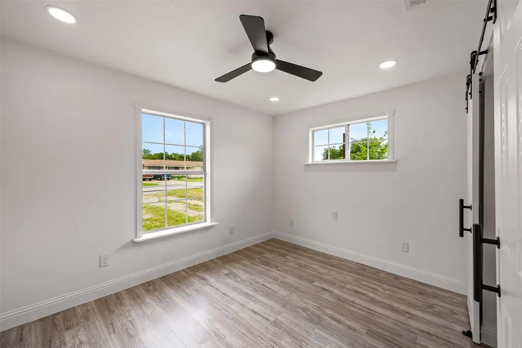 5225 Urbanview Street Sansom Park TX 76114