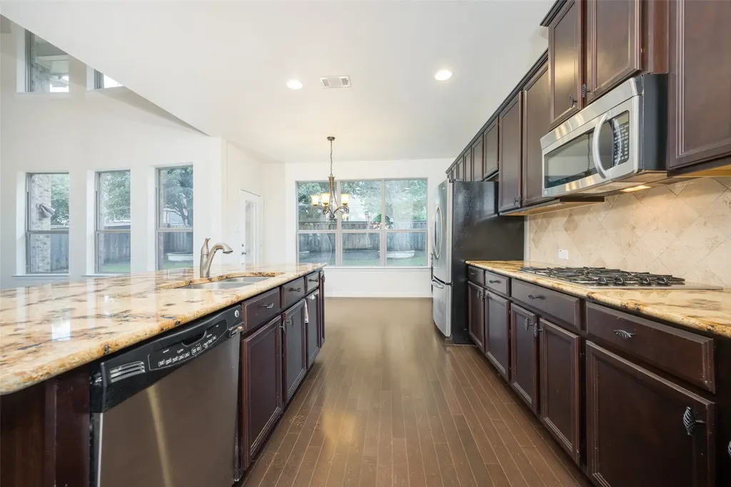 342 Manchester Drive Roanoke TX 76262