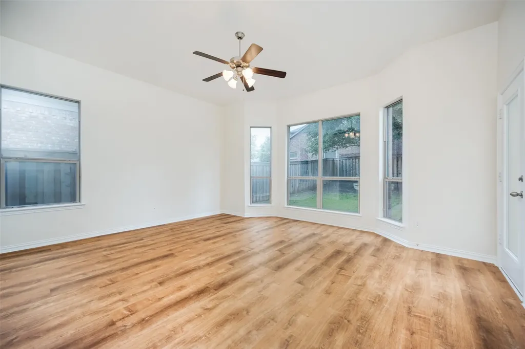 342 Manchester Drive Roanoke TX 76262