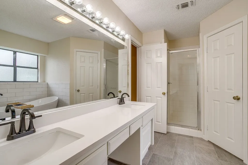 8613 Silver Creek Road White Settlement TX 76108