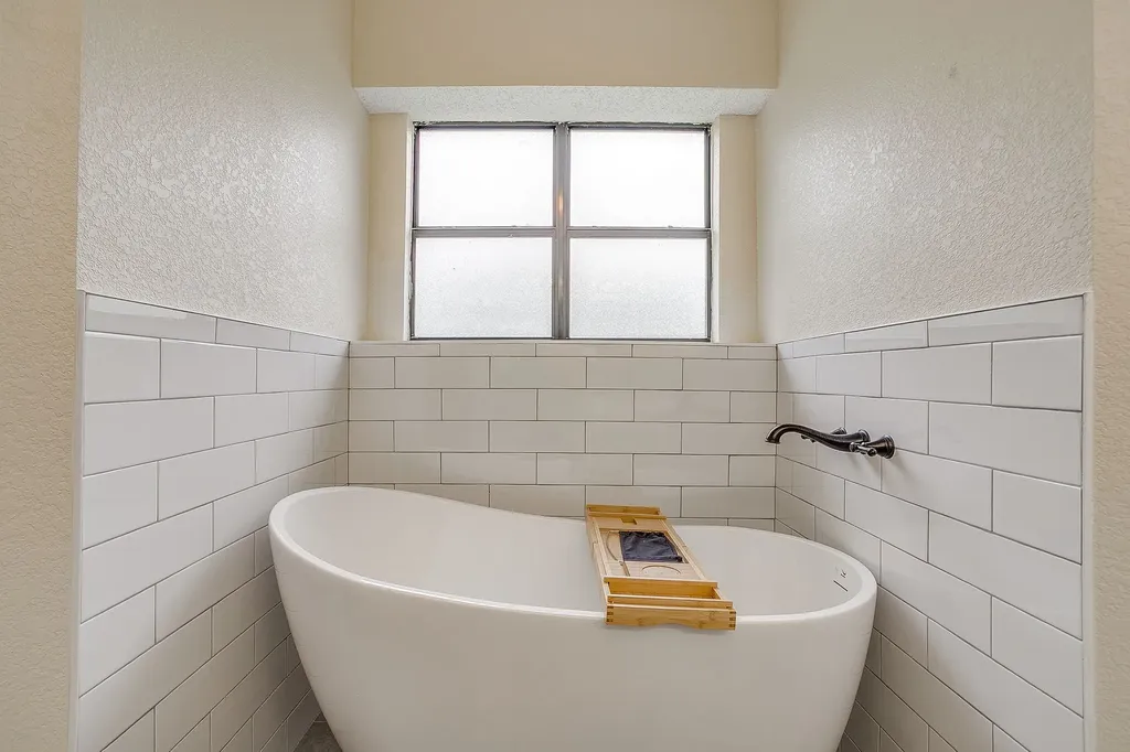 8613 Silver Creek Road White Settlement TX 76108