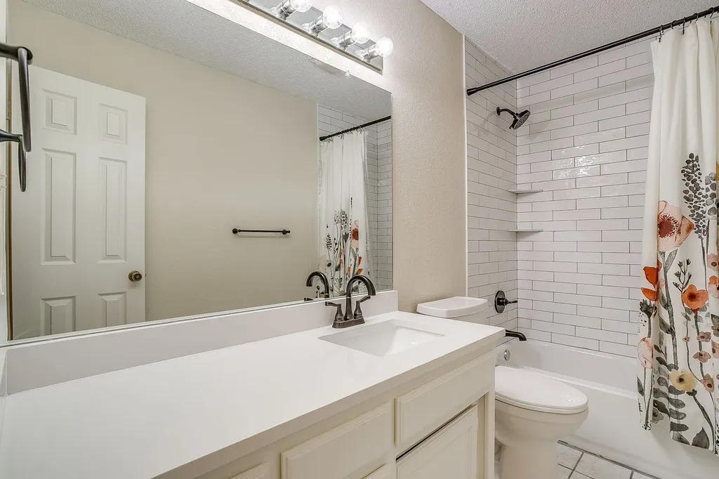 8613 Silver Creek Road White Settlement TX 76108